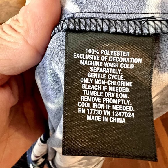 Mossimo Navy Multi Colored Blouse Women's Size Medium - Picture 6 of 7